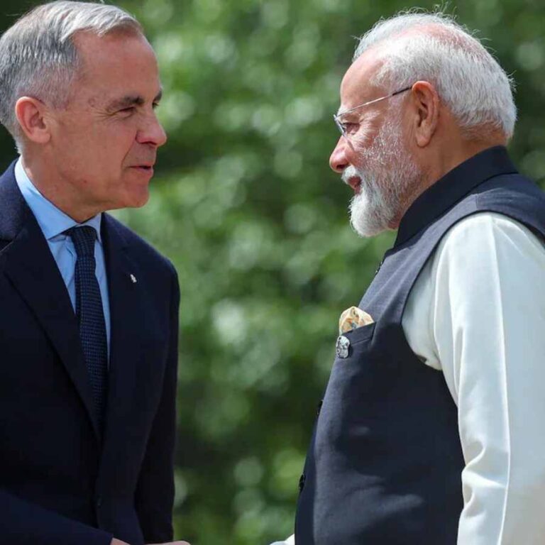 1750215574_modi-curney